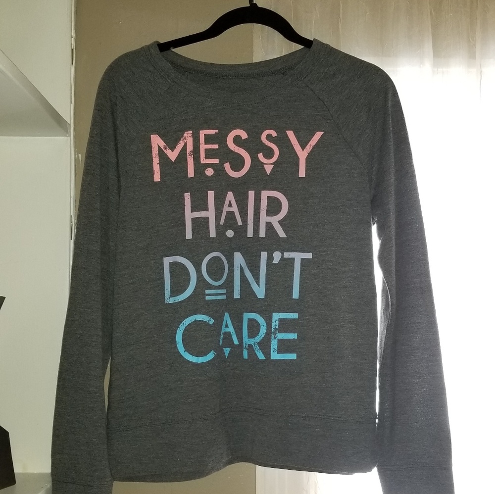 GRAPHIC LIGHTWEIGHT SWEATSHIRT